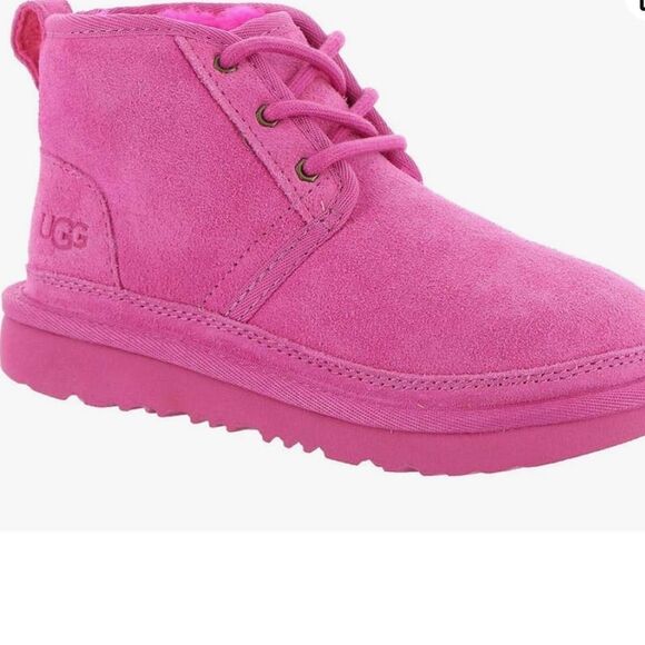 UGG Women’s Neumel II Chukka Boot pink, Size 6, NWOT Display pair - Picture 1 of 13